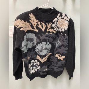 Vintage 80s Grannycore sweater with shoulder pads